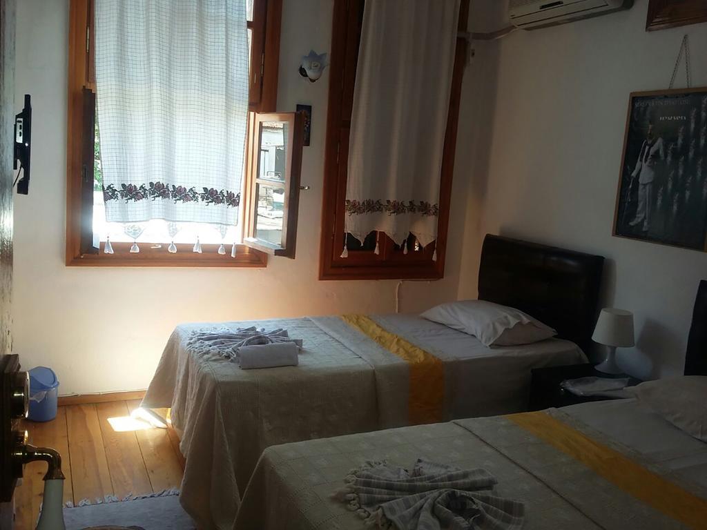 Ayfada Cafe & Pension Ayvalı Kamer foto